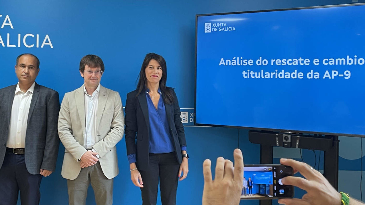 Marcos Maderuelo, Francisco Menéndez y María Martínez Allegue.V.N