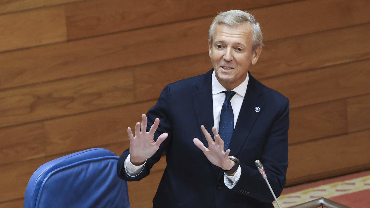 Alfonso Rueda este miércoles en el Parlamento de Galicia. XOÁN REY (Efe)