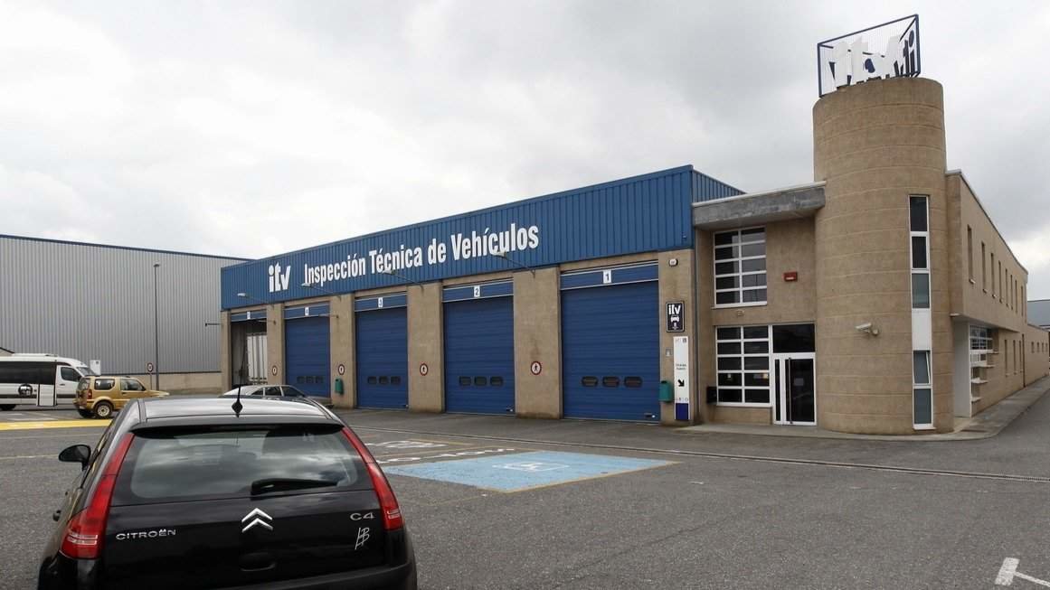 Instalaciones para la realización de la ITV en el polígono industrial de O Ceao en Lugo. AEP